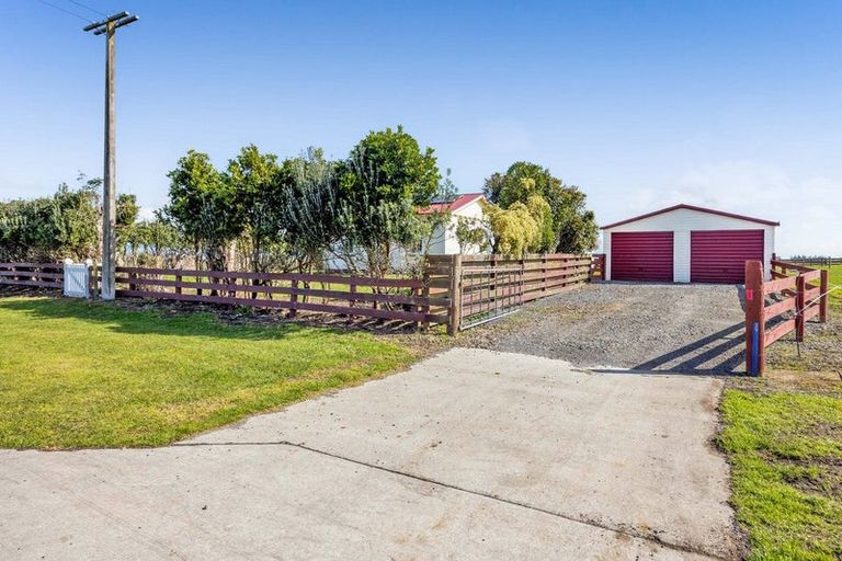 Photo of property in 39 Auroa Road, Otakeho, Hawera, 4678