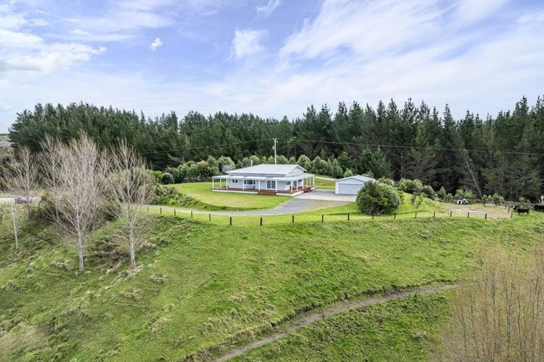 Photo of property in 438 Aropaoanui Road, Tangoio, Napier, 4181