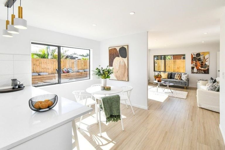 Photo of property in 6 Morewood Lane, Favona, Auckland, 2024