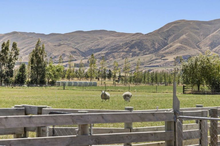 Photo of property in 55 Totara Place, Queensberry, Cromwell, 9383