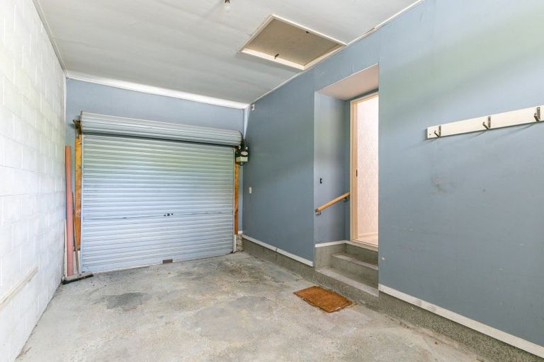Photo of property in 8a Beauchamp Street, Karori, Wellington, 6012