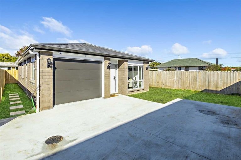 Photo of property in 18c Gardiner Grove, Mangere East, Auckland, 2024