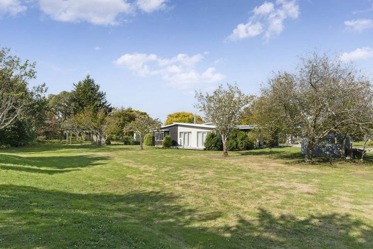 Photo of property in 1 Grey Street, Martinborough, 5711