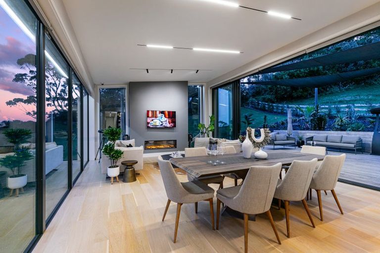 Photo of property in 351 Upper Harbour Drive, Greenhithe, Auckland, 0632