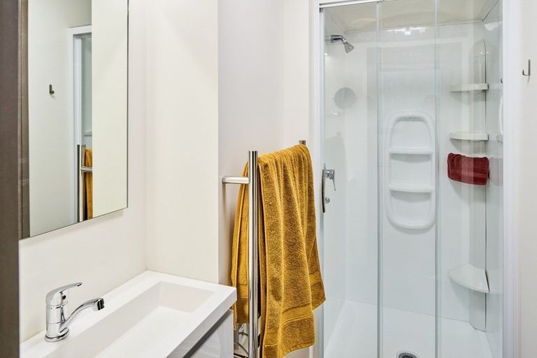 Photo of property in 4 Mizzen Place, Whitby, Porirua, 5024