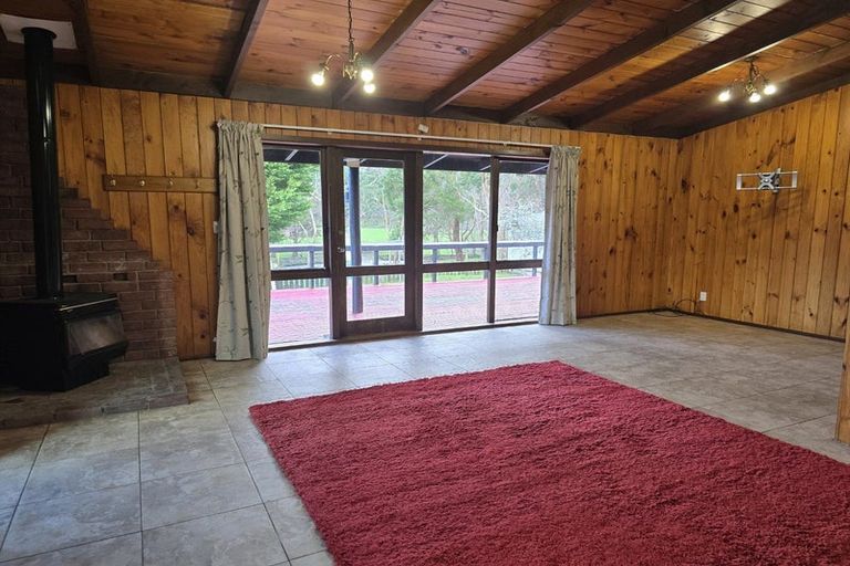 Photo of property in 694 Whitemans Valley Road, Whitemans Valley, Upper Hutt, 5371