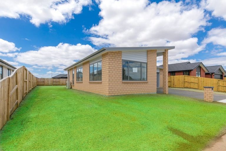 Photo of property in 26 Murray Ward Drive, Te Kauwhata, 3710