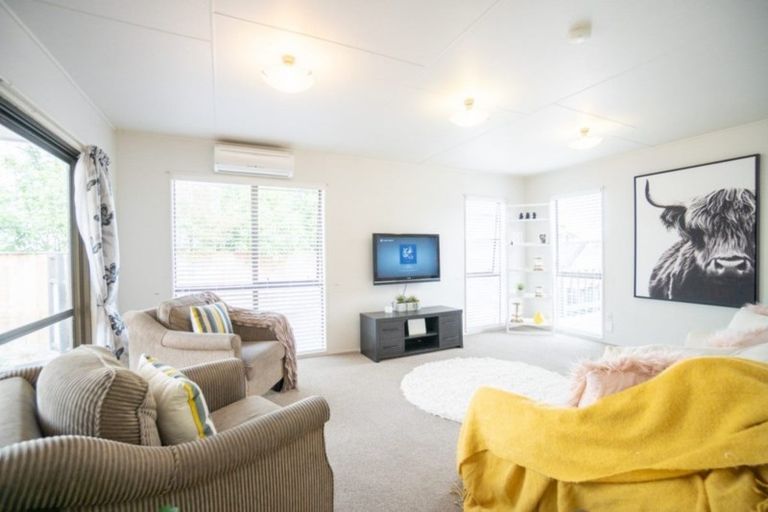 Photo of property in 35 Meadowbrook Drive, Cloverlea, Palmerston North, 4412