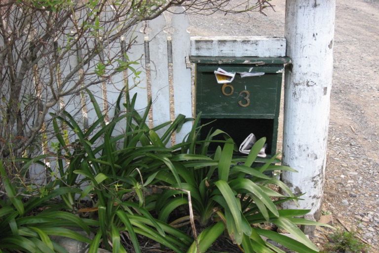 Photo of property in 63 Lees Grove, Wainuiomata, Lower Hutt, 5014