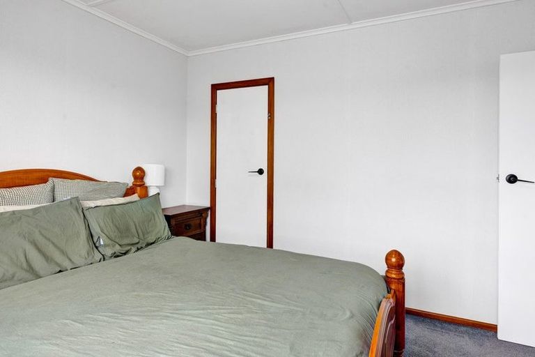 Photo of property in 70 Cloten Road, Stratford, 4332