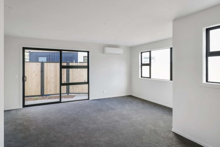 Photo of property in 1/489 Riverside Drive, Fairfield, Lower Hutt, 5011