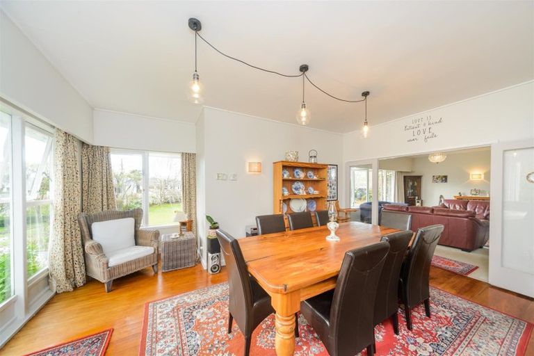 Photo of property in 35 Wanganui Road, Marton, 4710