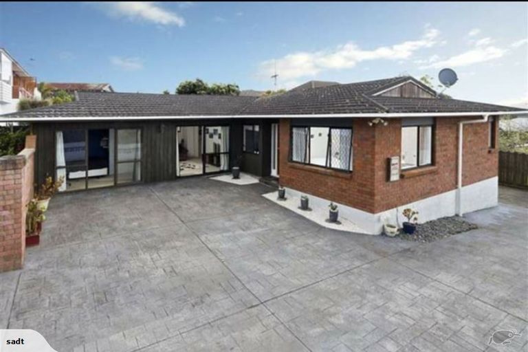 Photo of property in 2/14 Sea Spray Drive, Bucklands Beach, Auckland, 2012