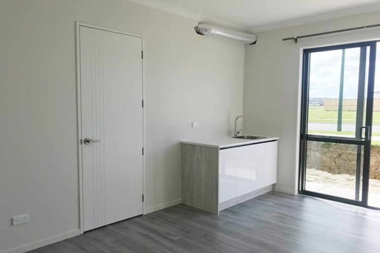 Photo of property in 9 Lavey Road, Flat Bush, Auckland, 2019