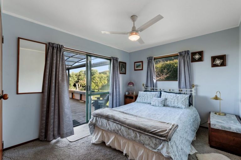 Photo of property in 117 Athenree Road, Athenree, Katikati, 3177