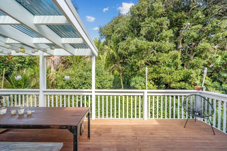 Photo of property in 1 Ranfurly Place, Te Kamo, Whangarei, 0112