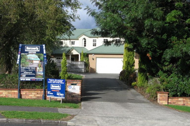 Photo of property in 2a/2 Matipo Road, Te Atatu Peninsula, Auckland, 0610