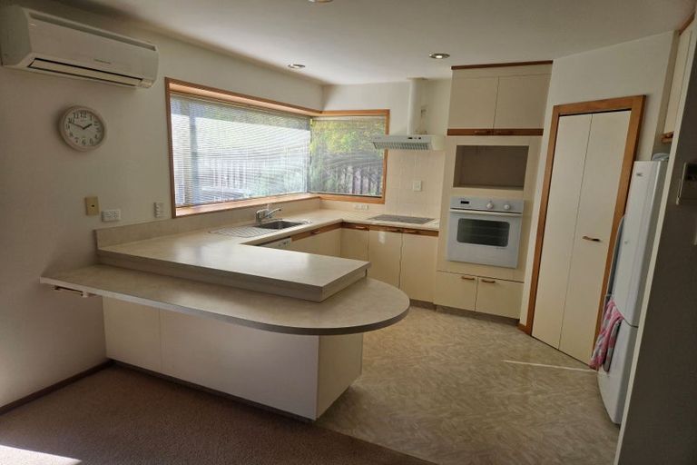 Photo of property in 4 Amdale Avenue, Broomfield, Christchurch, 8042