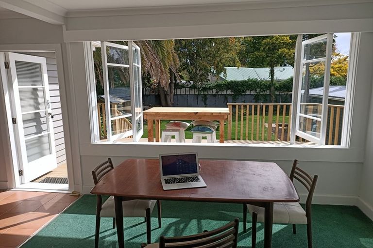 Photo of property in 17 Patten Street, Avonside, Christchurch, 8061