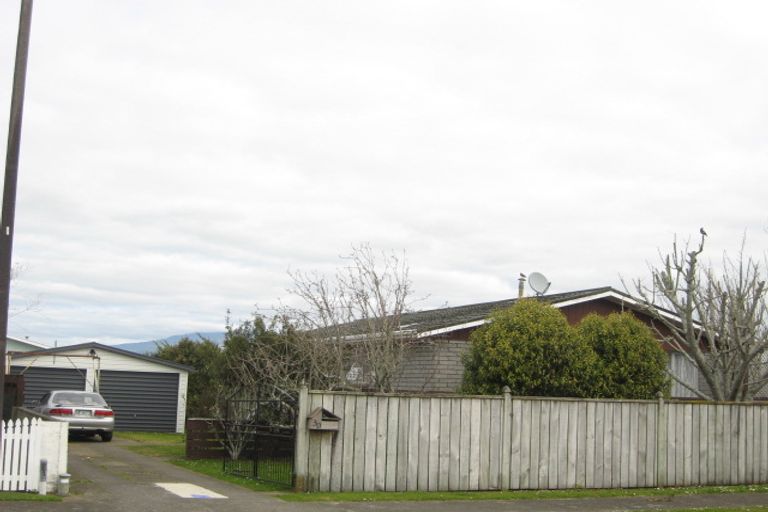 Photo of property in 30 Trelawney Crescent, Westown, New Plymouth, 4310