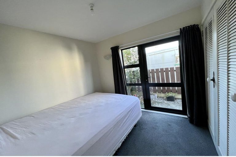 Photo of property in 1/24 Hobart Street, Miramar, Wellington, 6022