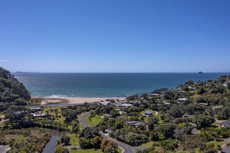 Photo of property in 6 Te Puia Place, Hot Water Beach, Whitianga, 3591