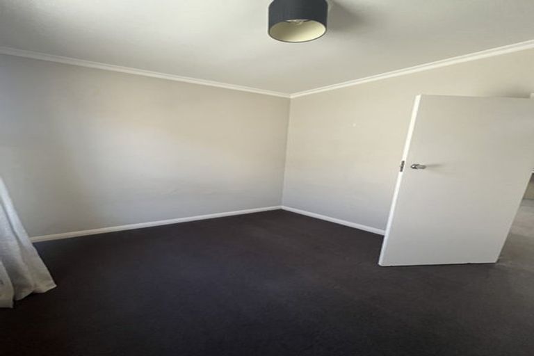 Photo of property in 5 Wha Street, Lyall Bay, Wellington, 6022