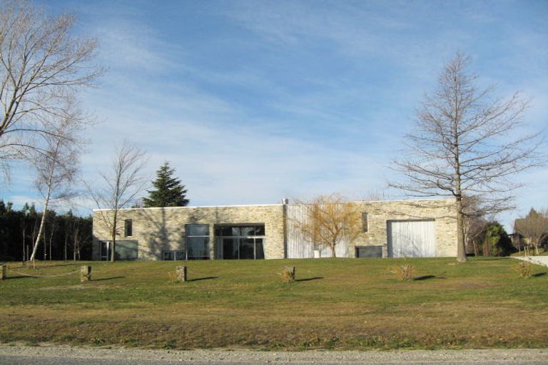 Photo of property in 88b Golf Course Road, Wanaka, 9305