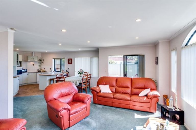 Photo of property in 50a Puketapu Road, Taradale, Napier, 4112