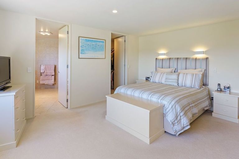 Photo of property in 3 Matata Place, Waikanae, 5036