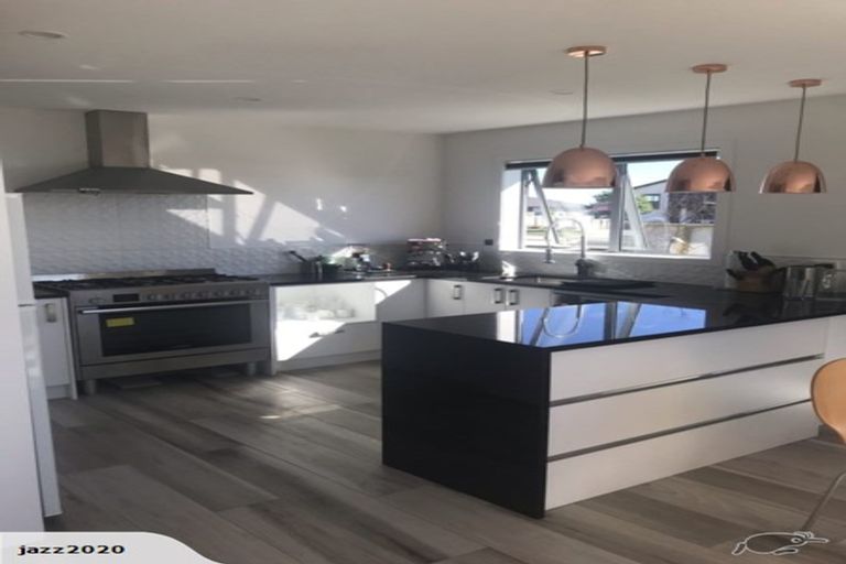 Photo of property in 19 Pacific View, Whitby, Porirua, 5024