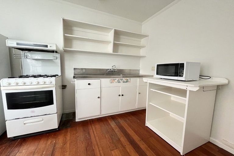 Photo of property in 19 Yale Road, Mount Cook, Wellington, 6021