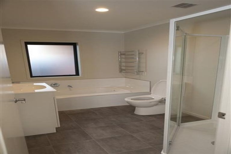 Photo of property in 32 Burford Way, Rolleston, 7615