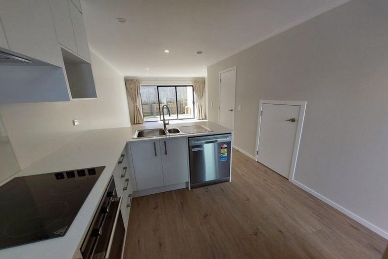 Photo of property in 6/125b Metcalfe Road, Ranui, Auckland, 0612