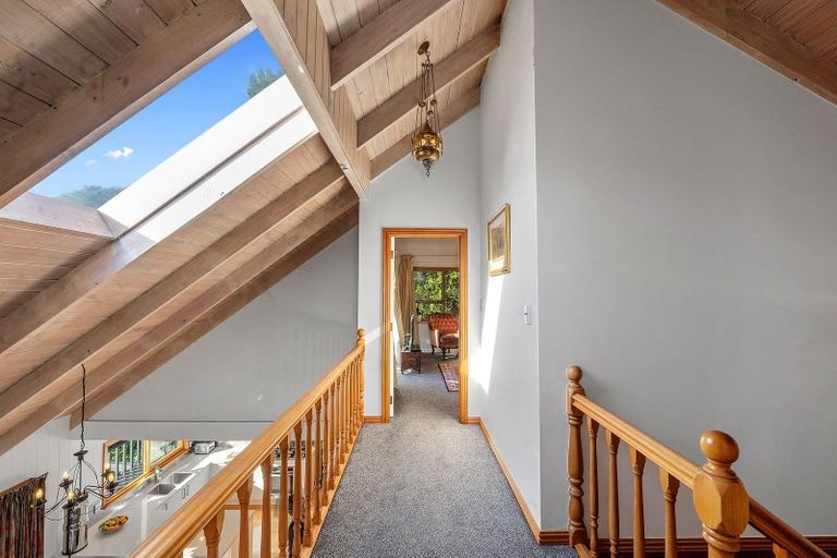 Photo of property in 14 Hebe Place, Birkenhead, Auckland, 0626