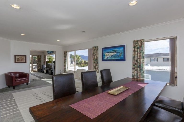 Photo of property in 118a Seaview Road, Paraparaumu Beach, Paraparaumu, 5032