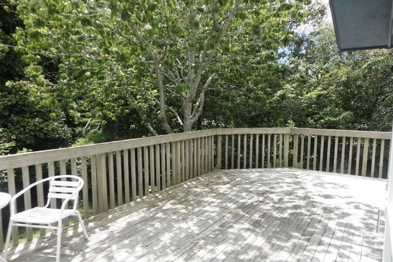 Photo of property in 5 Melba Street, Beach Haven, Auckland, 0626