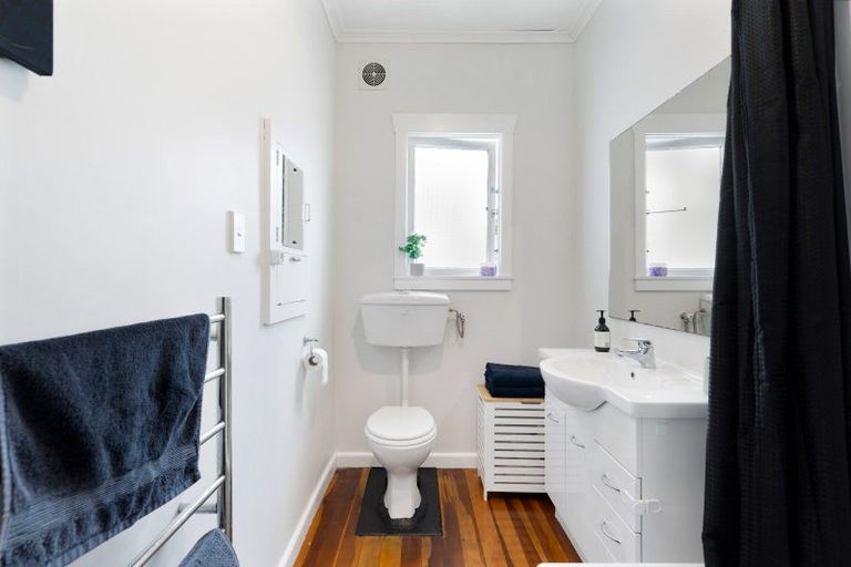 Photo of property in 311a Collinge Road, Mayfair, Hastings, 4122