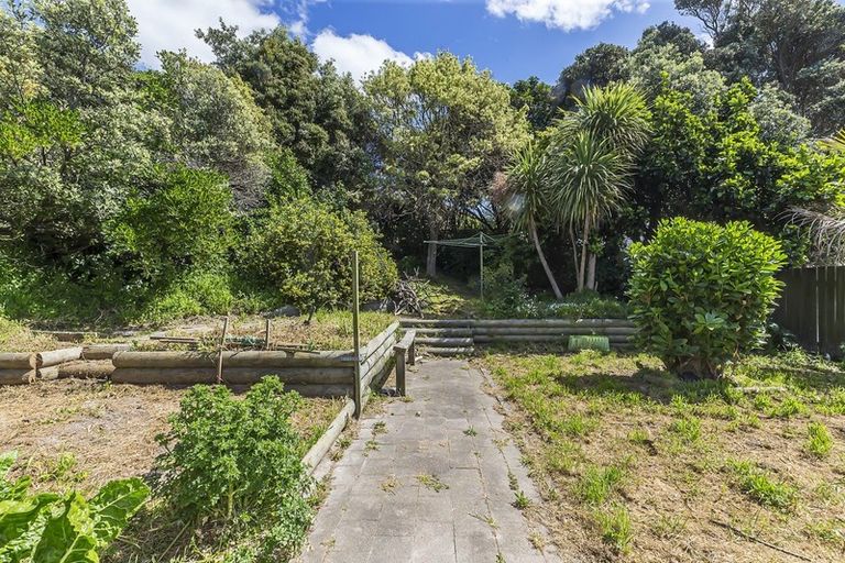 Photo of property in 103 Tireti Road, Titahi Bay, Porirua, 5022