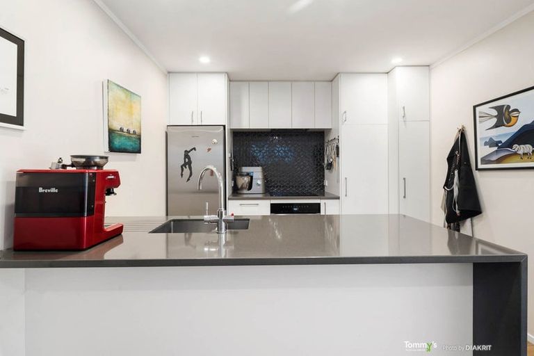 Photo of property in 88u1 Brougham Street, Mount Victoria, Wellington, 6011