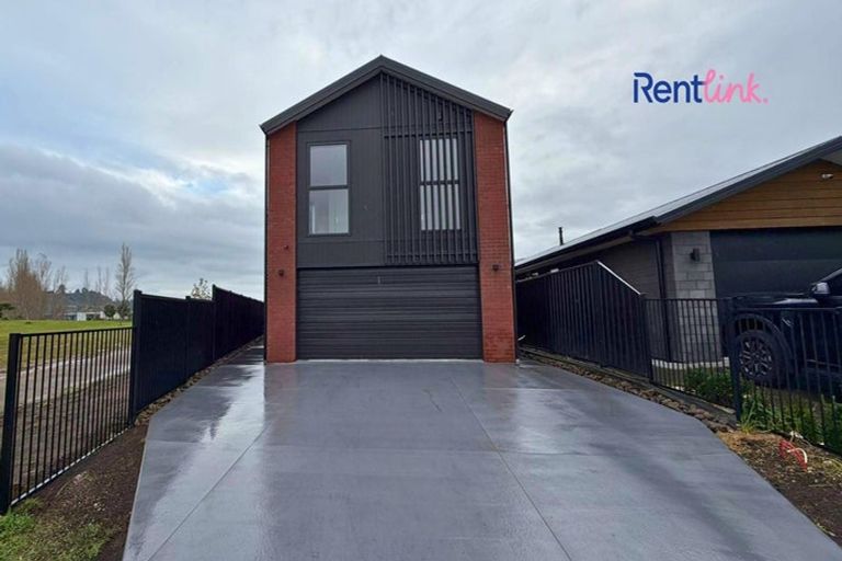 Photo of property in 85a Awataha Crescent, Pyes Pa, Tauranga, 3110