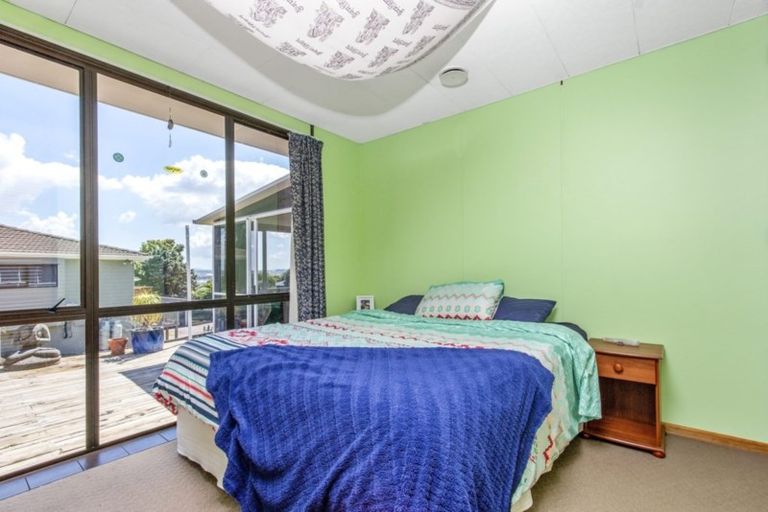 Photo of property in 5a Matchett Way, Mangere Bridge, Auckland, 2022