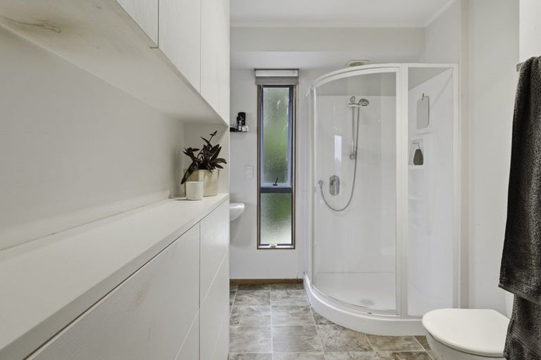 Photo of property in 16 Bush Point Road, Cable Bay, 0420