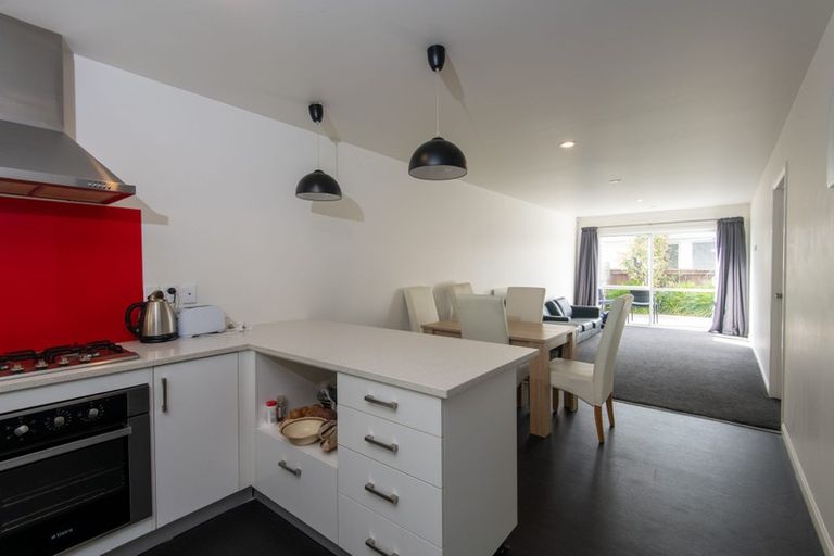 Photo of property in 5u4 Edgecumbe Street, Whitiora, Hamilton, 3200