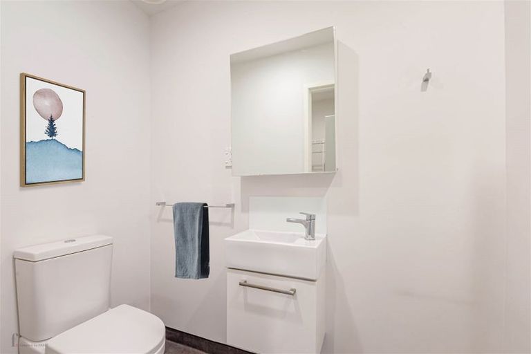 Photo of property in 202/160b Hobsonville Point Road, Hobsonville, Auckland, 0616