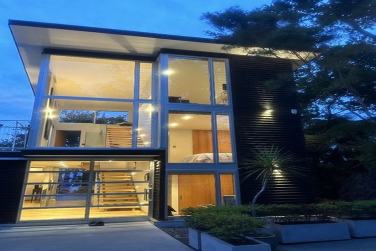 Photo of property in 50 Paturoa Road, Titirangi, Auckland, 0604