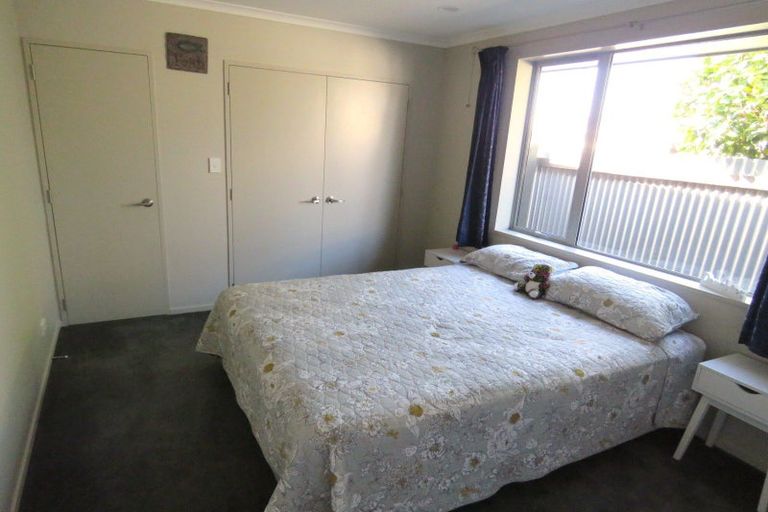 Photo of property in 16 Forbes Street, Westport, 7825