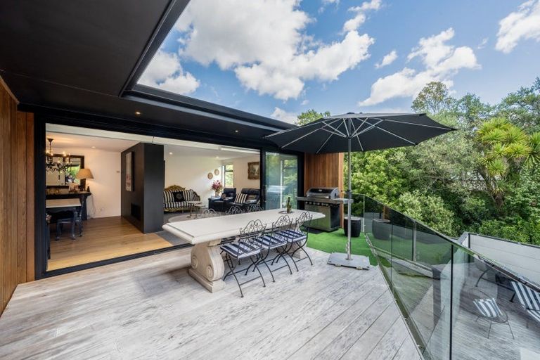 Photo of property in 7 Hartles Place, Mellons Bay, Auckland, 2014