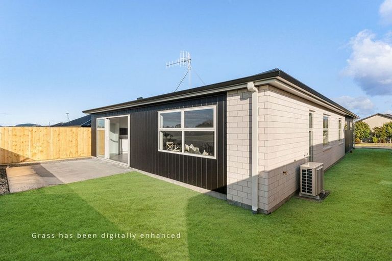 Photo of property in 17b Cowell Crescent, Pyes Pa, Tauranga, 3112