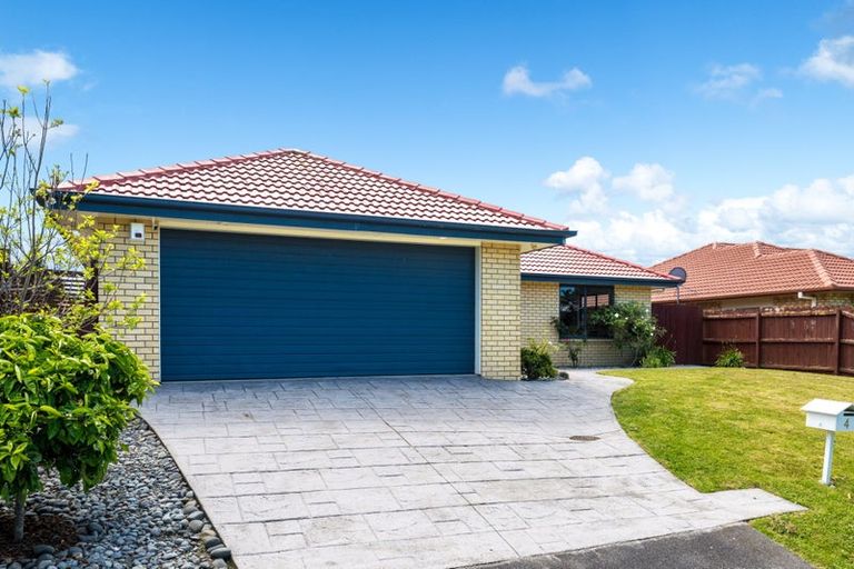 Photo of property in 4 Shiraz Place, Henderson, Auckland, 0612